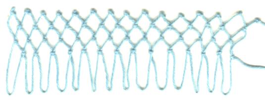 row 1 of Peaks Decrease netting stitch