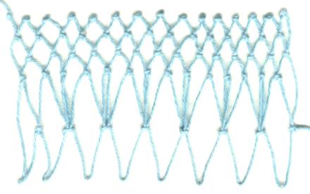 row 2 of Peaks Decrease netting stitch