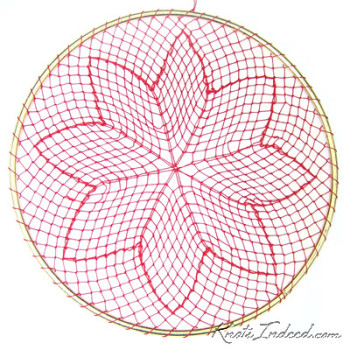 Net Suncatcher: Poinsettia - 6 inch